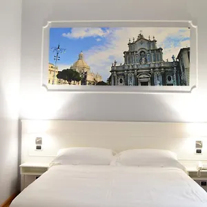 Centrum Hotel